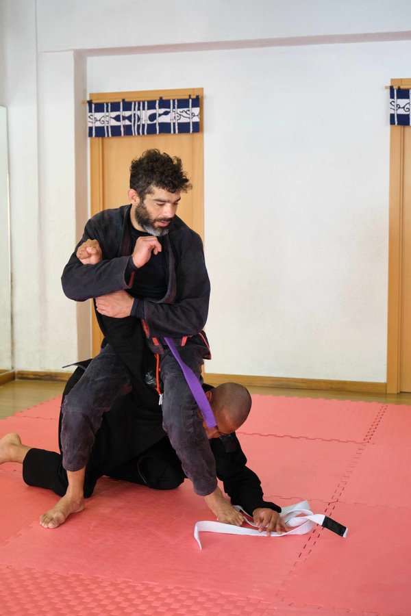 Initiation au jiu jitsu brésilien : techniques et bienfaits